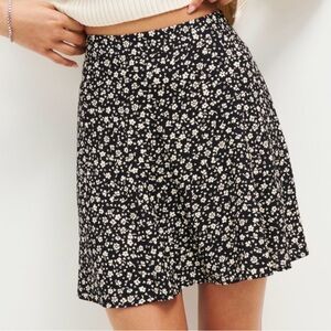 Reformation Mini Skirt Black and Cream Floral